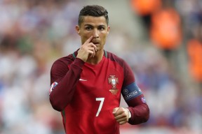 内马尔赛事官方发布大胜新规，利物浦争议不断！-乐动官方网址